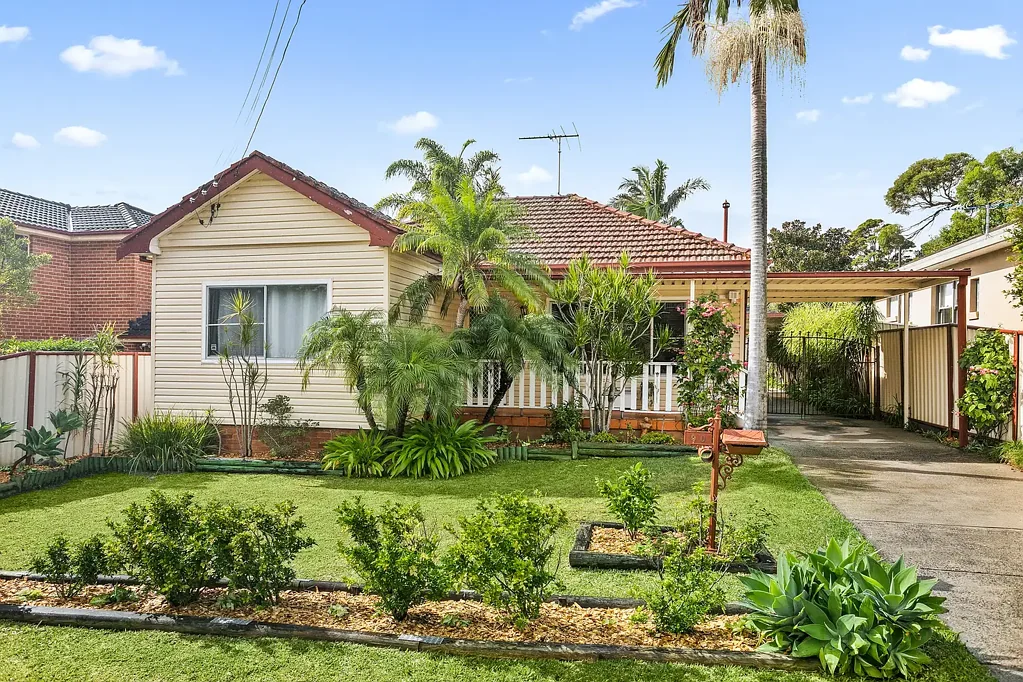 90 Manchester Road, Gymea, NSW 2227