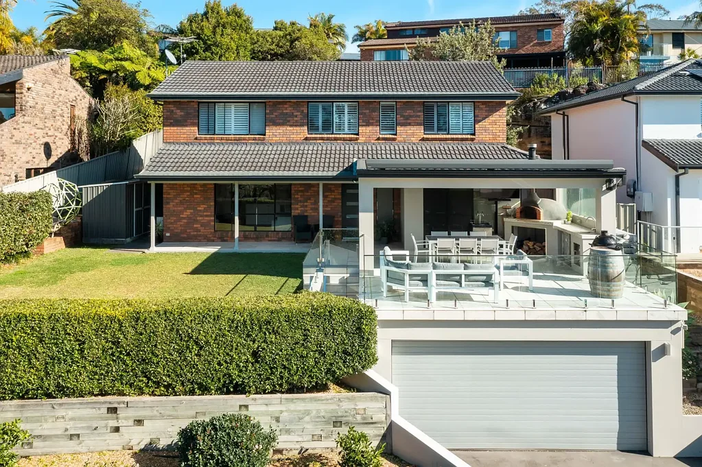 5 Nullabor Place, Yarrawarrah, NSW 2233