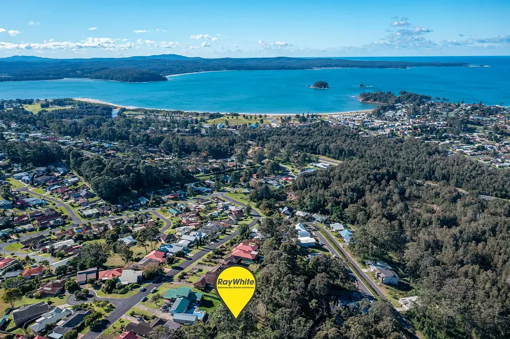Catalina Price Reduced to Sell! Welcome to the Beautiful Ocean View Estate Catalina, Batemans Bay.