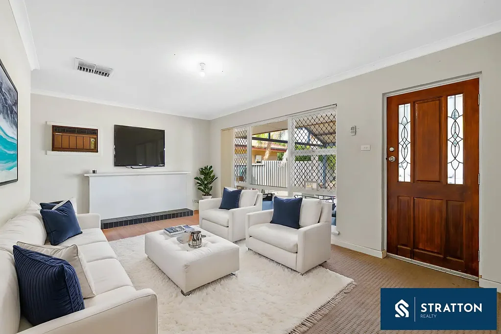 Gosnells 3ห้องนอน Comfortable Family Living with Versatile Spaces on 709sqm