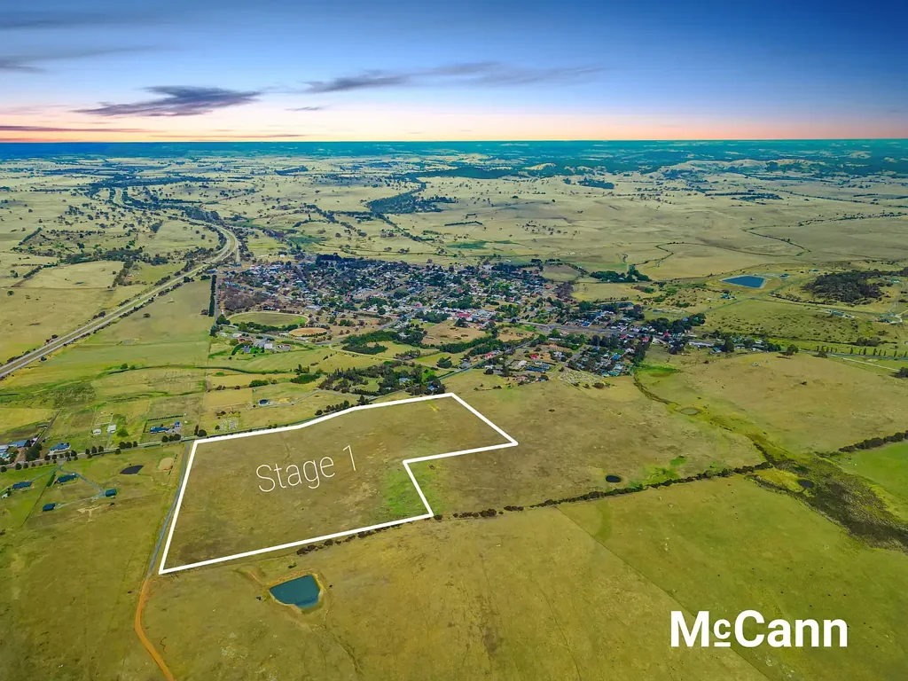 Gunning  Expansive land, considered living