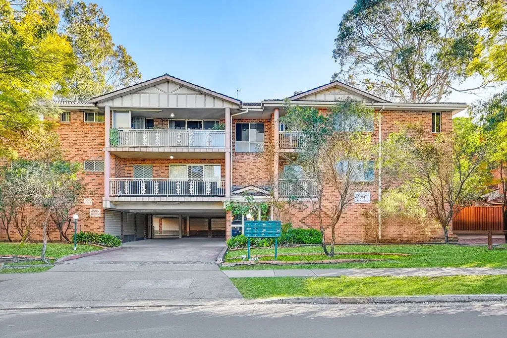 Generous Apartment Living Just Moments from Granville Station