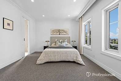 7 Compton Street, Glen Waverley, VIC 3150, 5房, 4浴, House
