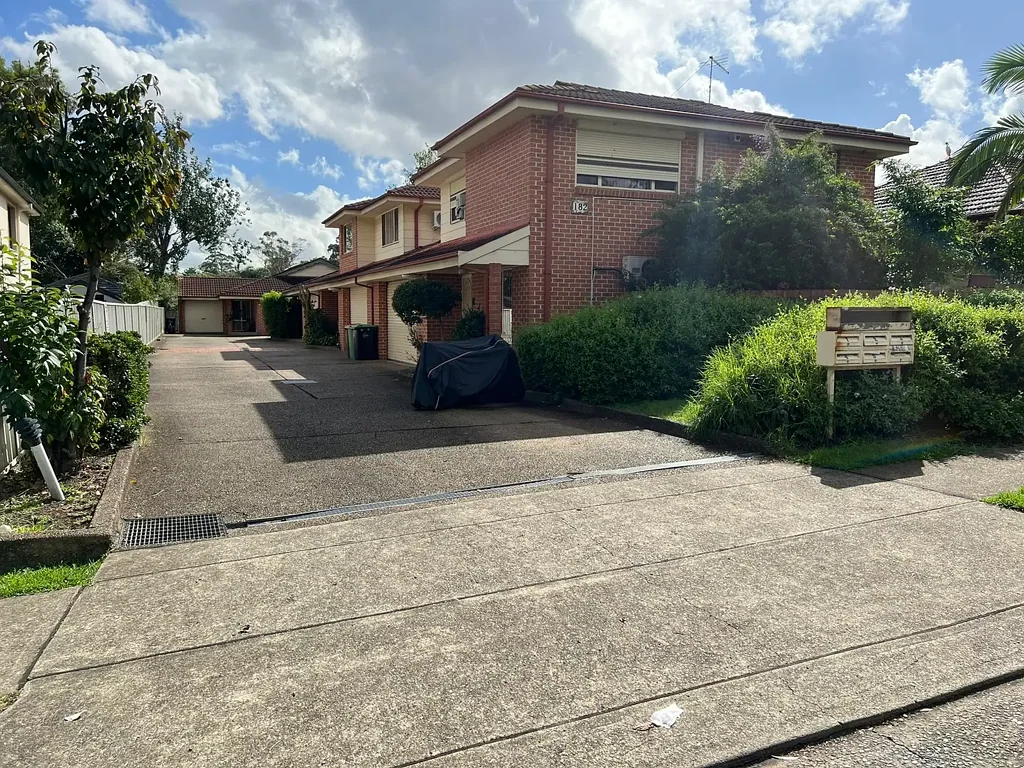 5/182 Orchardleigh Street, Old Guildford, NSW 2161