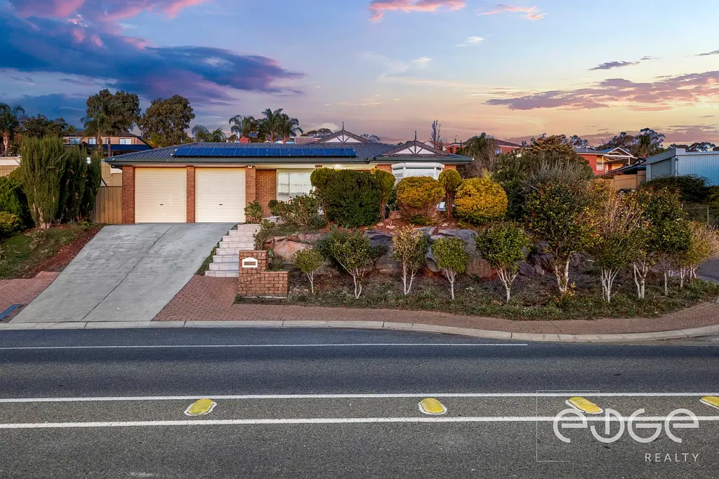 Hillbank 4部屋 Spacious Family Haven with Stunning Views!