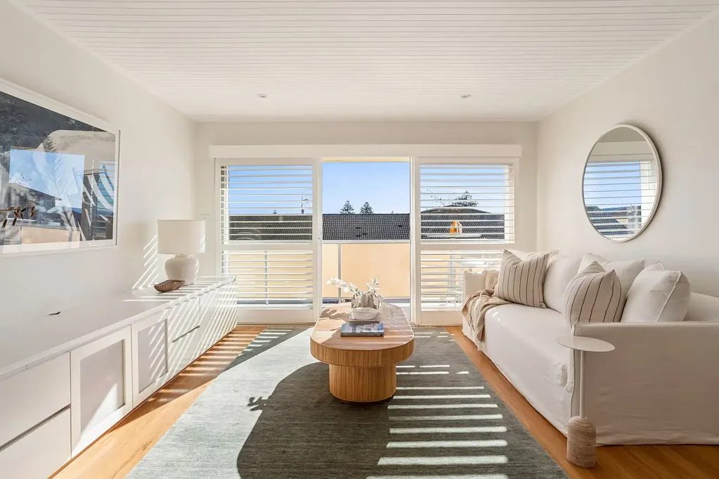 Narrabeen 2房  North Facing Coastal Retreat with Sparkling Ocean Views