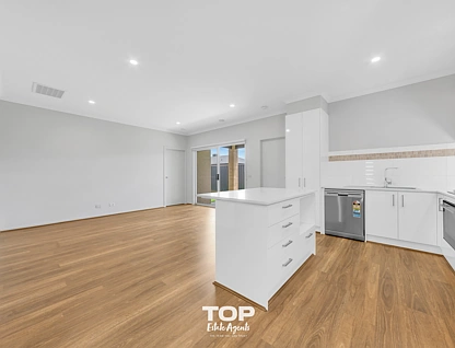 49 Shearjoy Loop, Clyde North, Traralagon , 4 Schlafzimmer, 2 Badezimmer, House