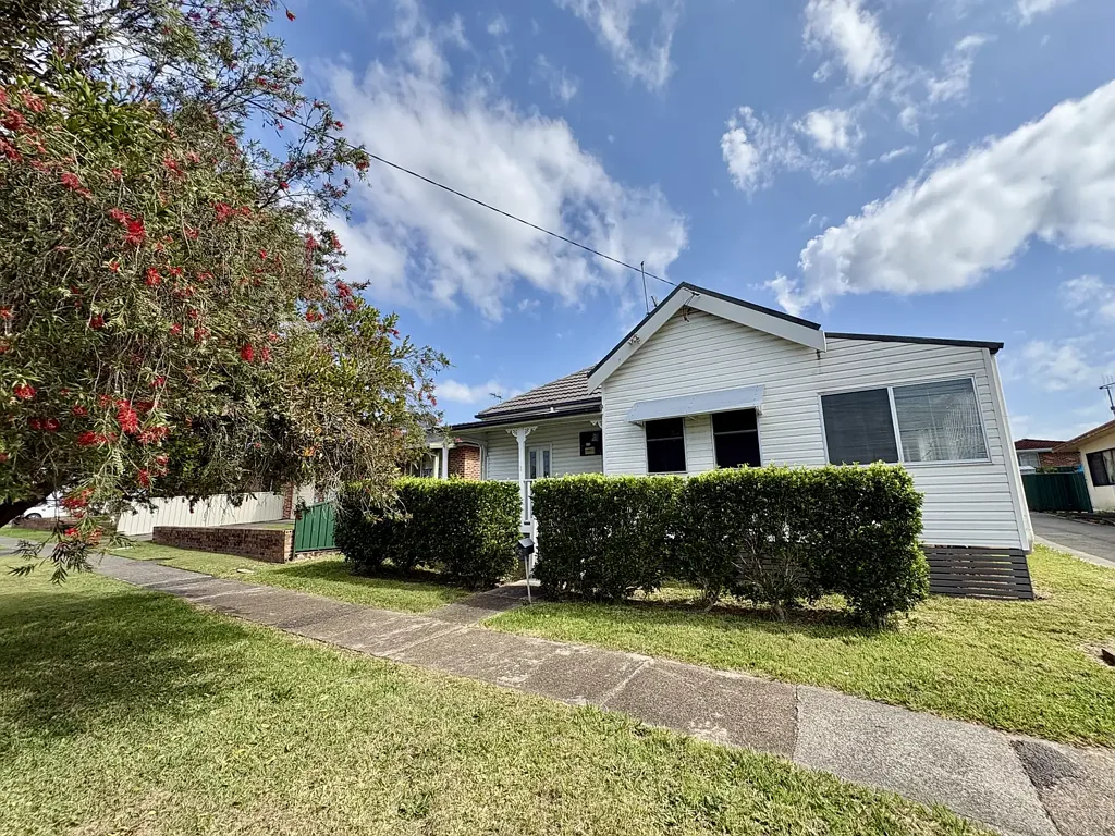 Comfortable Home with Secure Yard & Garage