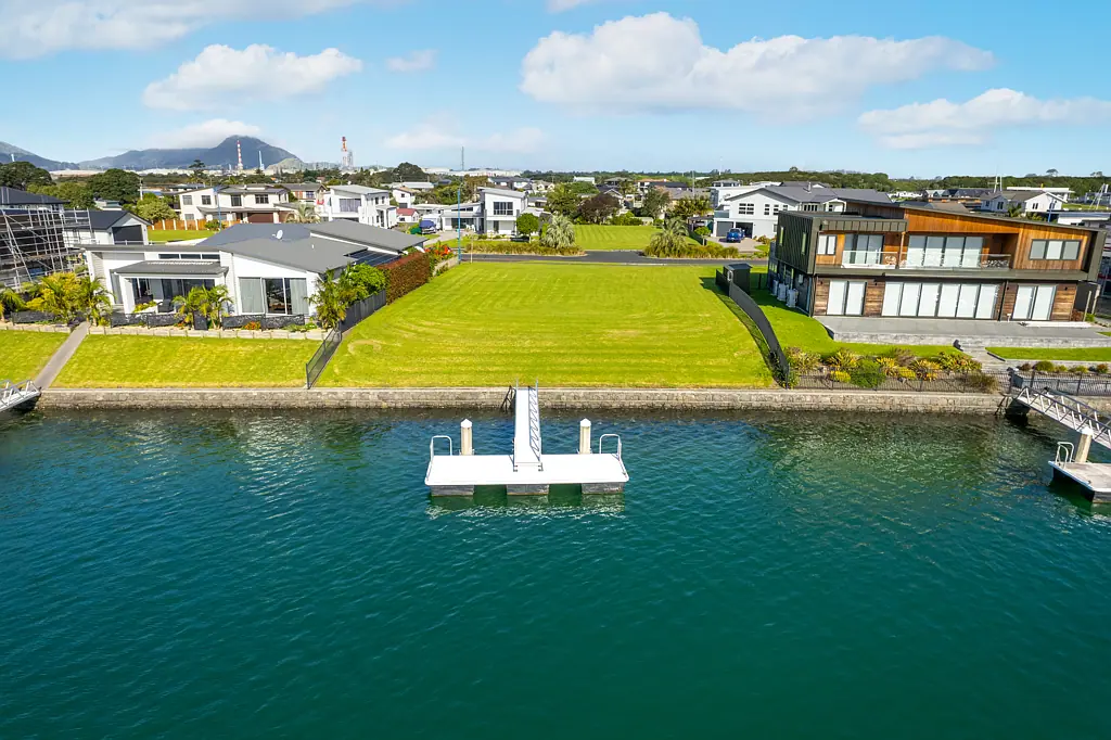 One Tree Point Imagine your boat moored at your doorstep