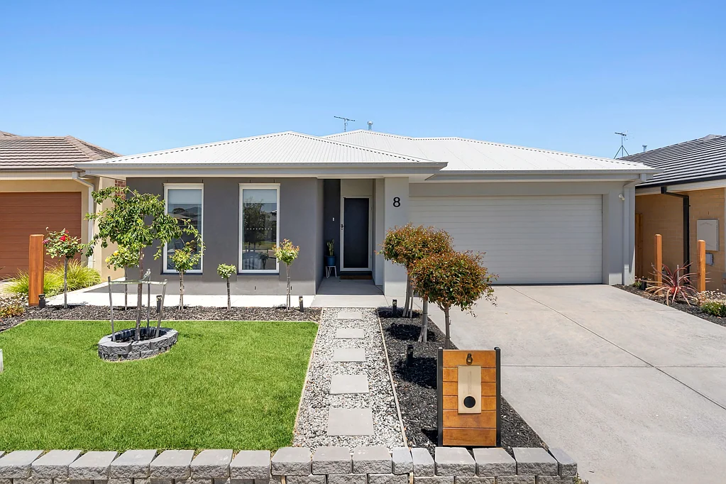 8 Hackberry Close, Lara, VIC 3212