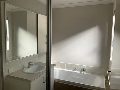 Address Withheld, Baldivis, WA 6171, 2 Bedrooms, 2 Bathrooms, Unit
