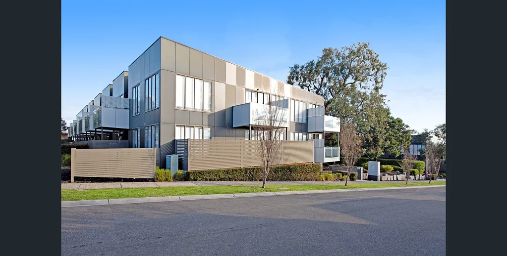 Burwood 2chambre Modern Living with Tranquil Leafy Views