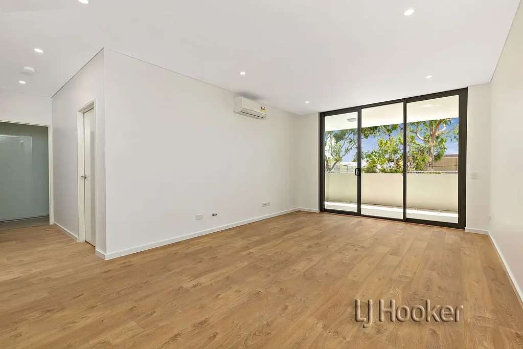 Modern Two Bedroom Apartment in Convenient Location!