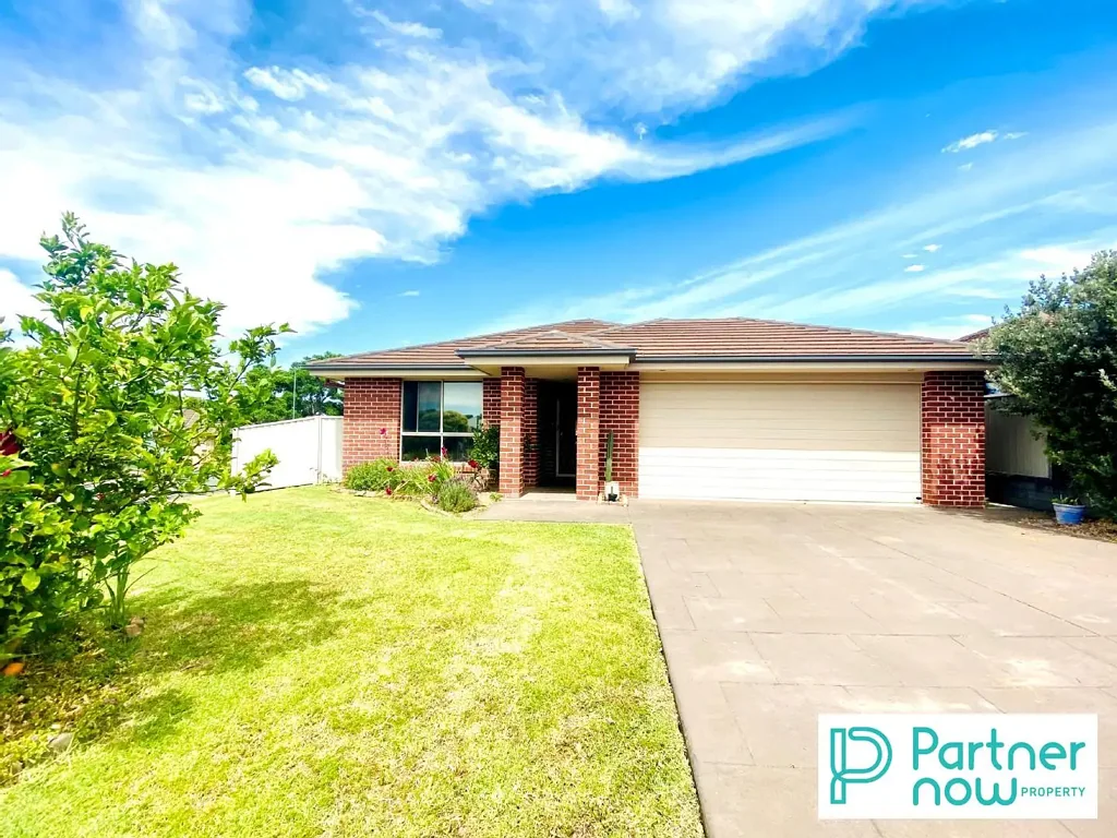 Three-Bedroom Home with Ensuite in Calala