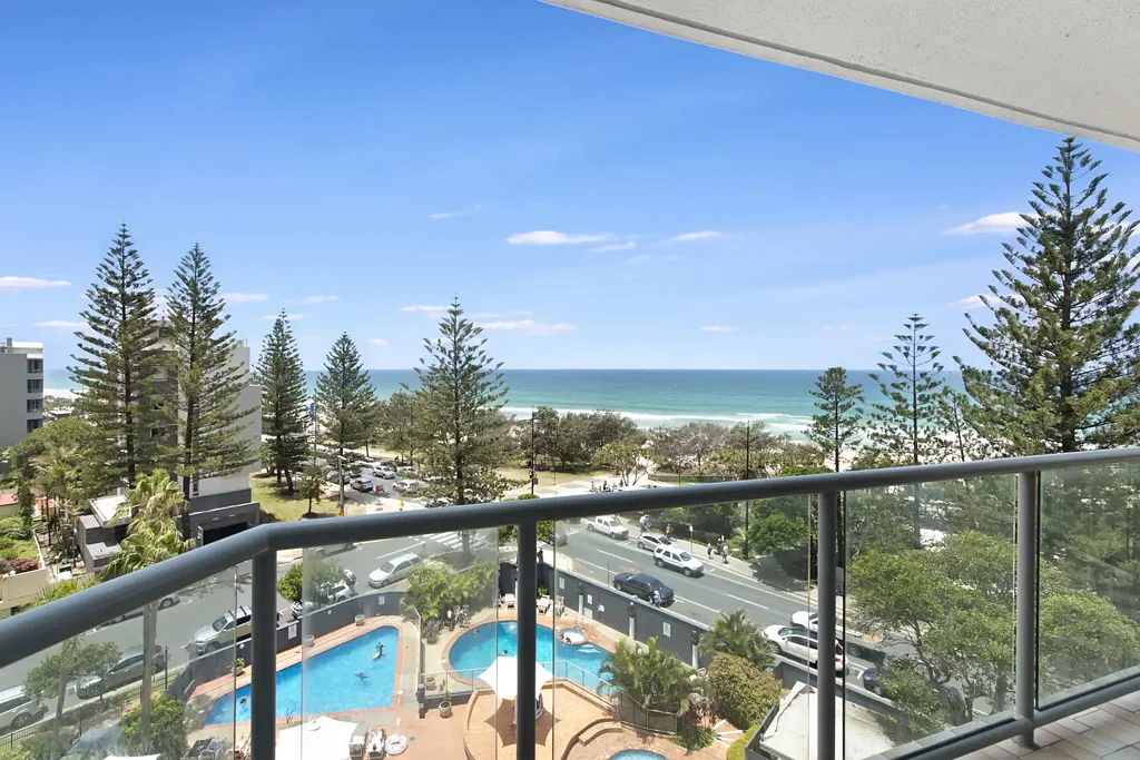 Beachfront Living with Ocean Views - Furnished Apartment in the Peninsula