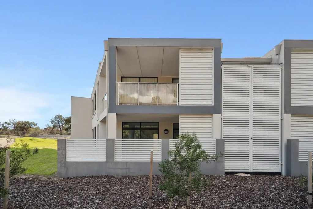 11/63 Mariposa Gardens, Success, WA 6164