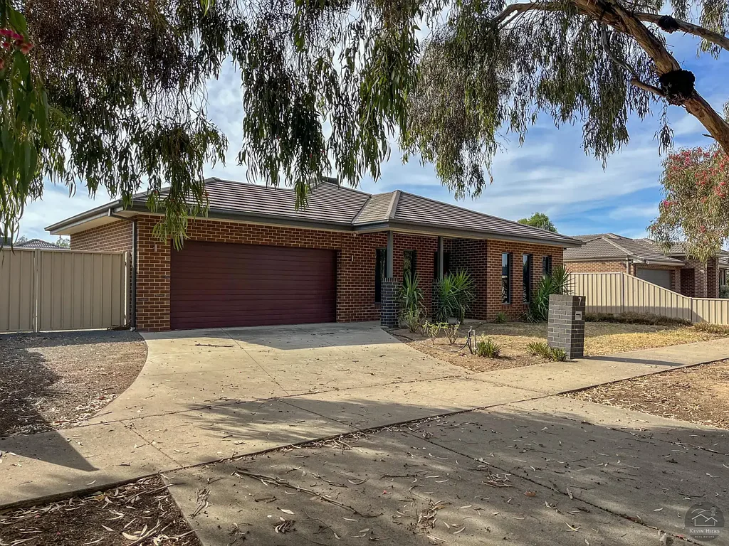 Spacious 4-Bedroom Home in Kialla