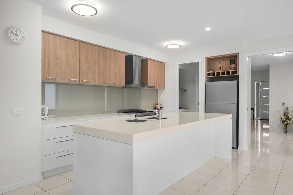 Wyndham Vale 6침실 Spacious 6 Bed Family Living in heart of Wyndham Vale!