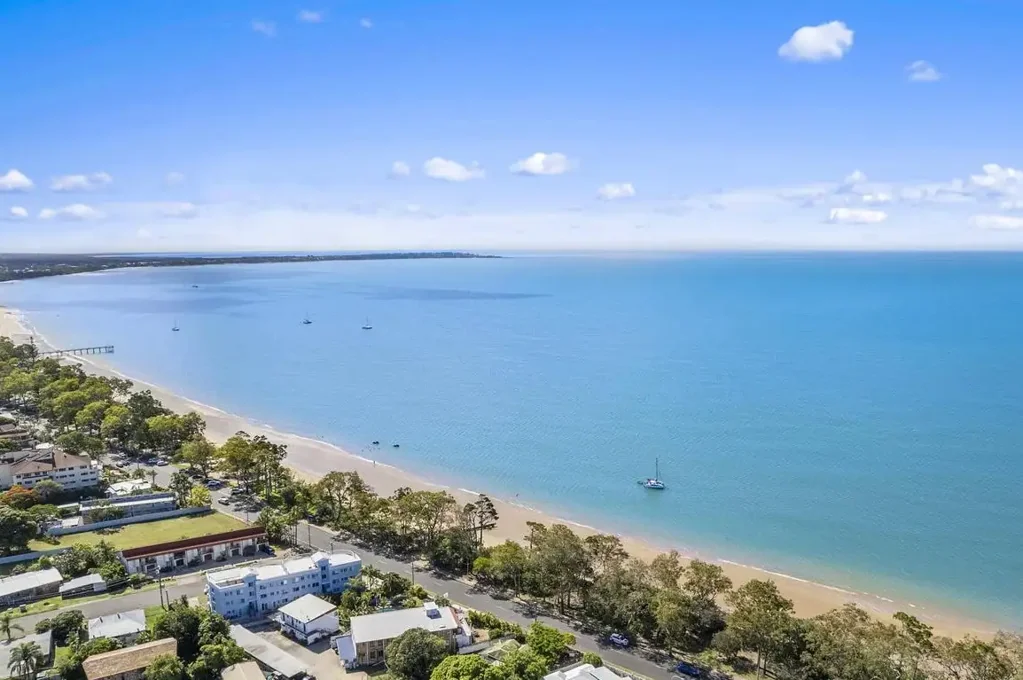 Scarness 180 degree ocean views, sandy beach, lifestyle precinct? Priceless!