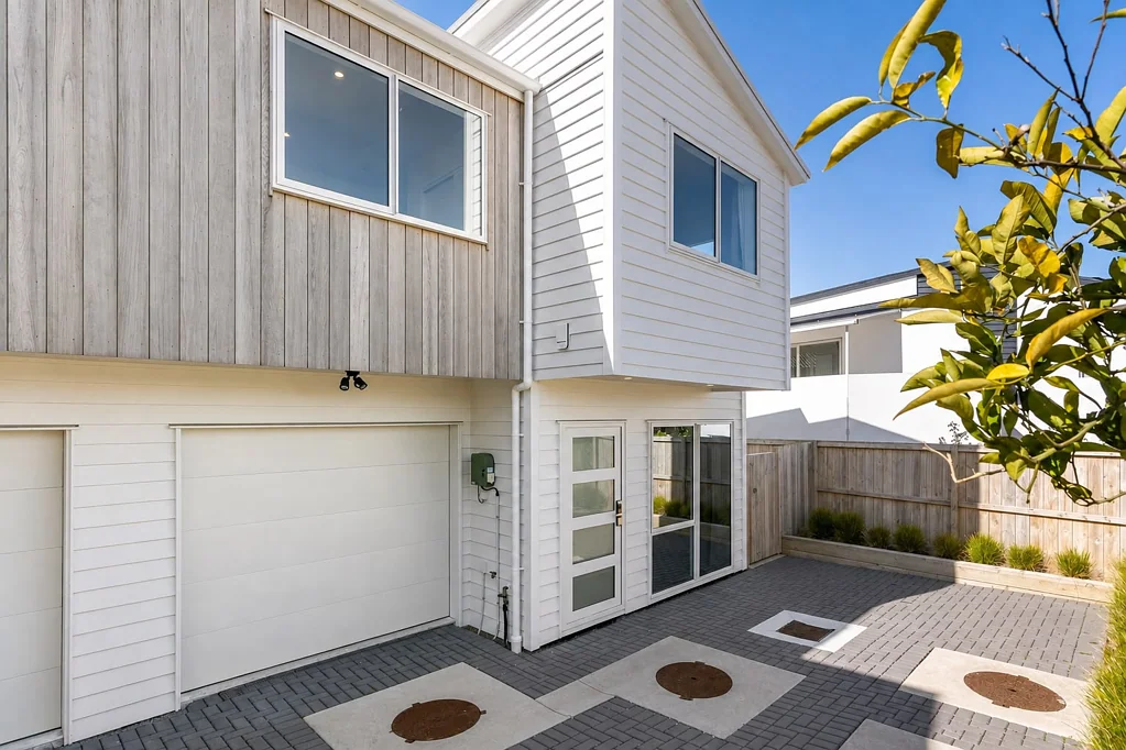 Torbay 3房  Modern Corner-site Living in Torbay