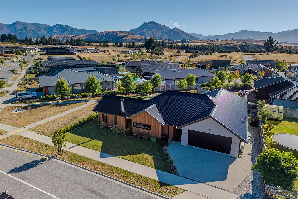6 Rua Street, Albert Town, Wanaka, Queenstown-Lakes District