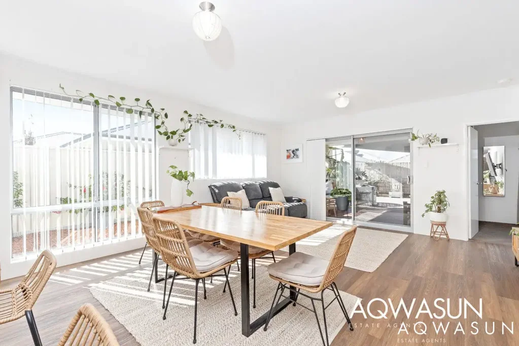 Golden Bay 4房  Coastal Style, Contemporary Comfort & Effortless Living