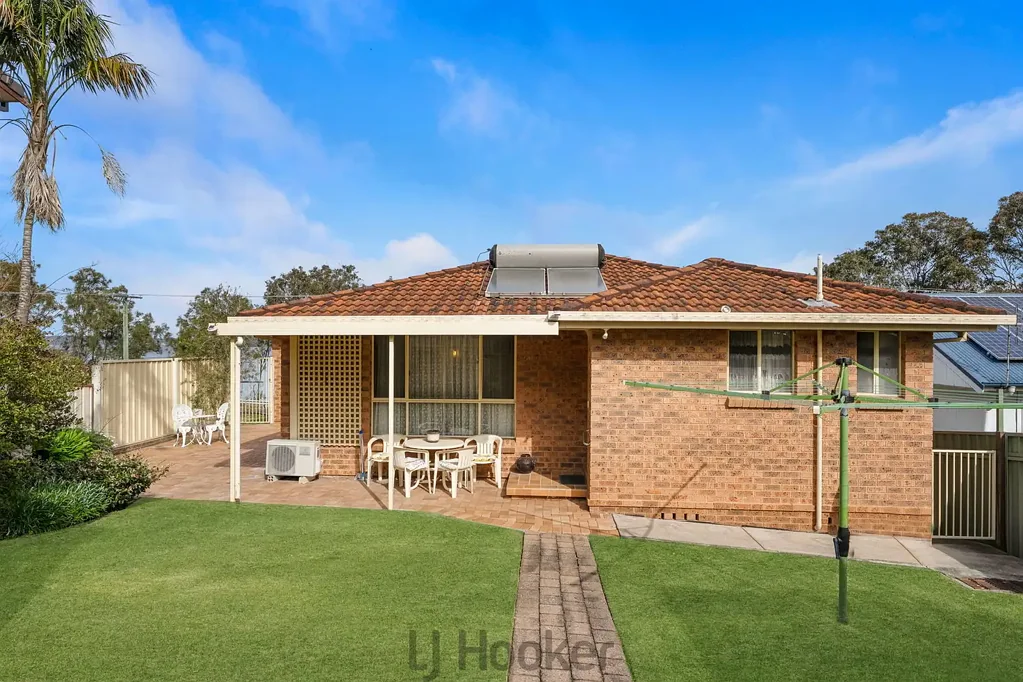 Wangi Wangi 3غرفة نوم SINGLE LEVEL HOME WITH LAKE VIEWS & OPPORTUNITY TO SUBDIVIDE!