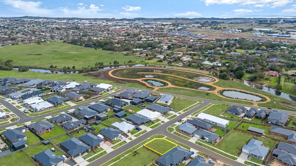 Warrnambool Build now!