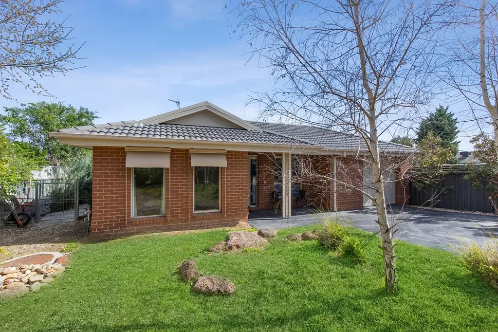 1/49 Raglan Street, White Hills, VIC 3550