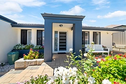 24 Aquarius Ramble, Ocean Reef