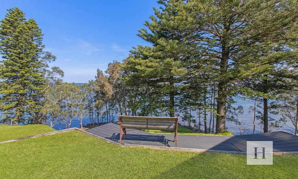 156 Tuggerawong Road, Wyongah, NSW 2259