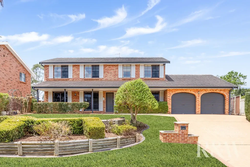 9 Mekong Place, Kearns, NSW 2558