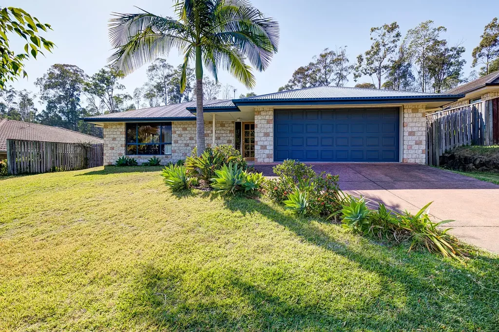 Family Home with Pool and Hinterland Views - Break Lease