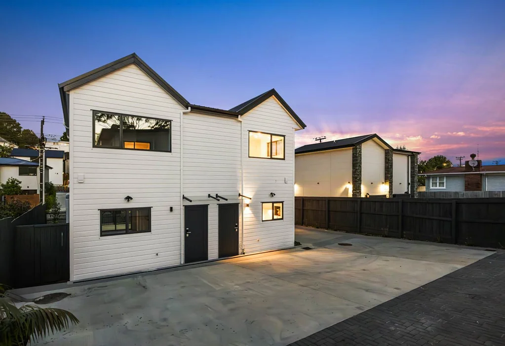 Te Atatu South 2房  Modern Living in Te Atatu South