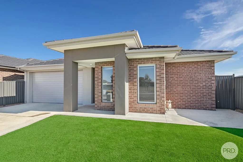 90 Dyson Drive, Lucas, VIC 3350