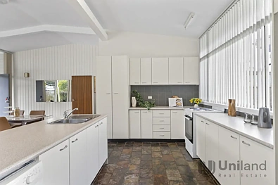 92 Parklands Road, North Ryde, NSW 2113, 3 rūma, 1 rūma horoi, House