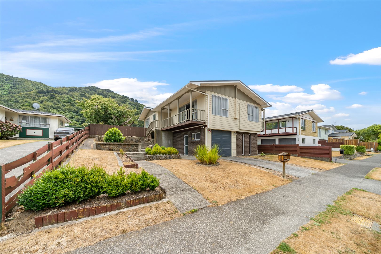 178 California Drive, Totara Park, Upper Hutt, 3 Schlafzimmer, 1 Badezimmer