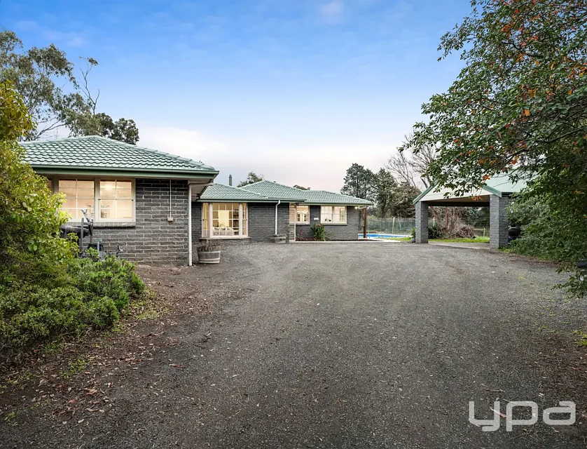 127 Bulla Road, Bulla, VIC 3428, 5部屋, 3バスルーム, House