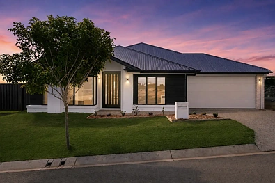 Urraween 4 Slaapkamer Sophisticated New-Build Residence in Sought-After Urraween Enclave