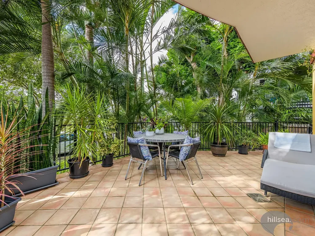 Labrador 1房  GROUND FLOOR ONE BEDROOM APARTMENT IN MANGO COVE