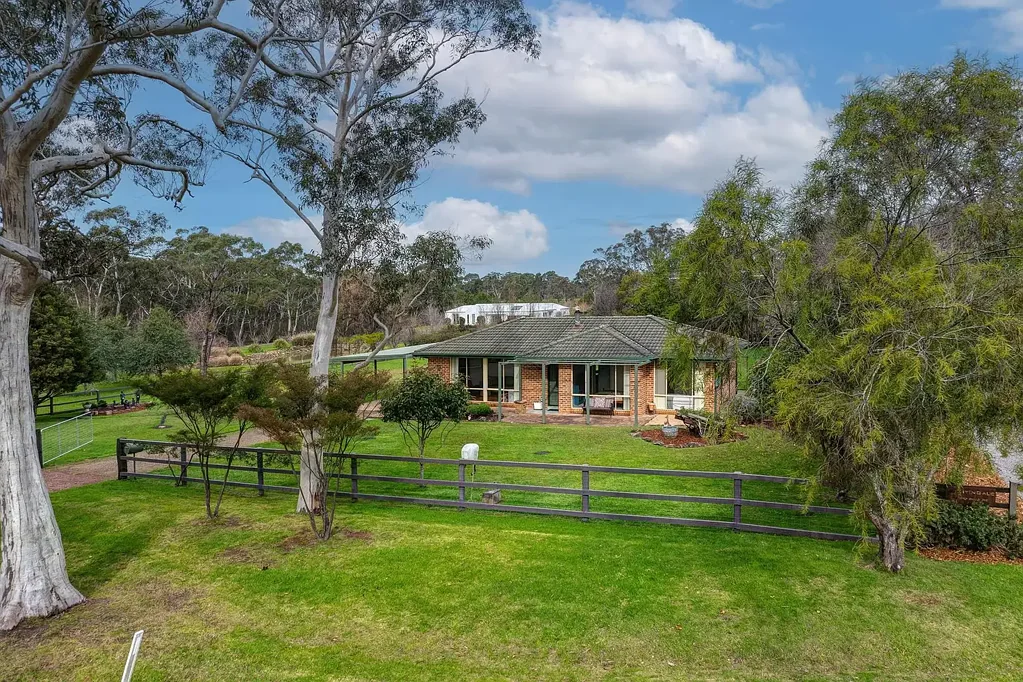 Bundanoon 3房  Well presented home with space to spare