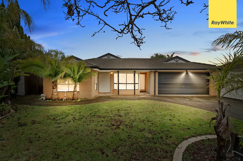 2 Greenwich Court, Brookfield, VIC 3338
