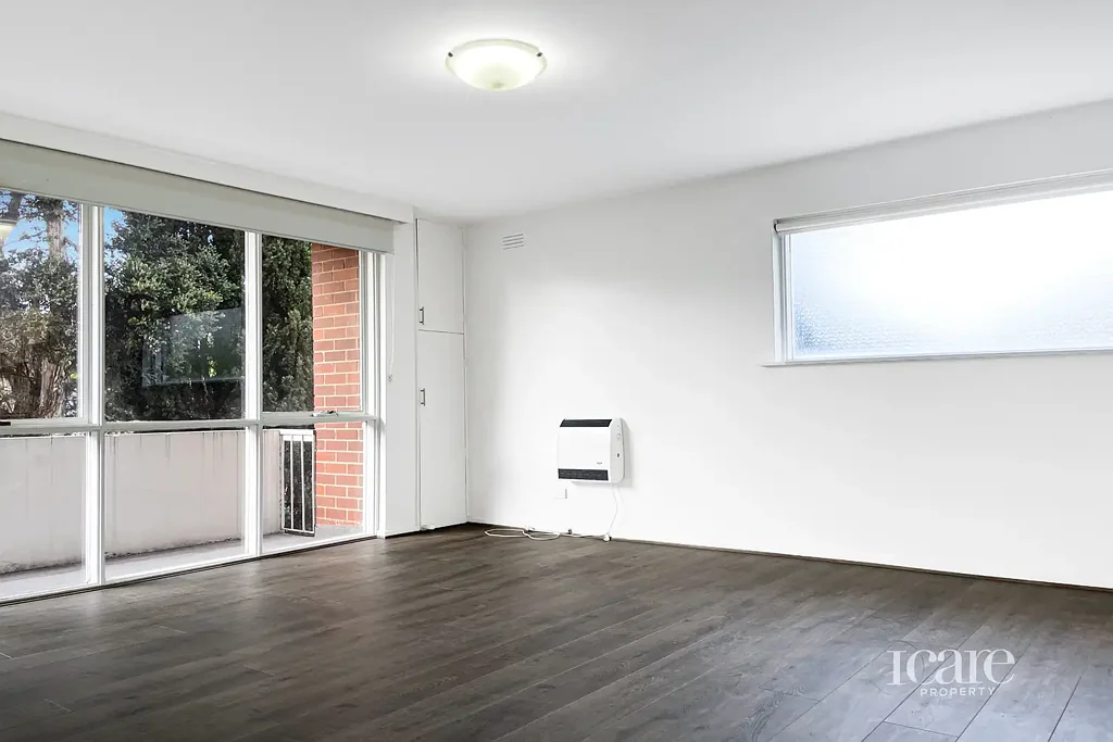 Spacious Home In Kew