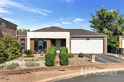 15 Savery Court, Point Cook