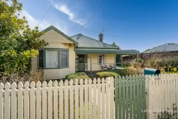 235 Brown Street, Armidale