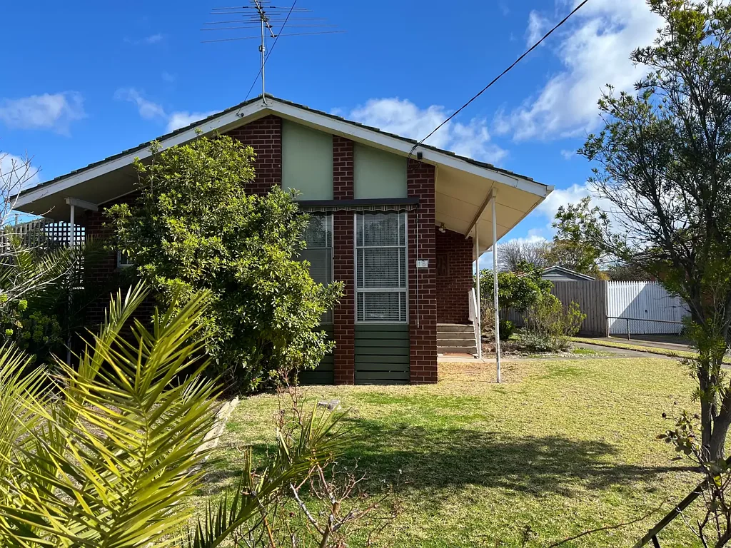 NEAT AND TIDY THREE BEDROOM HOME WITH GREAT SIZED YARD