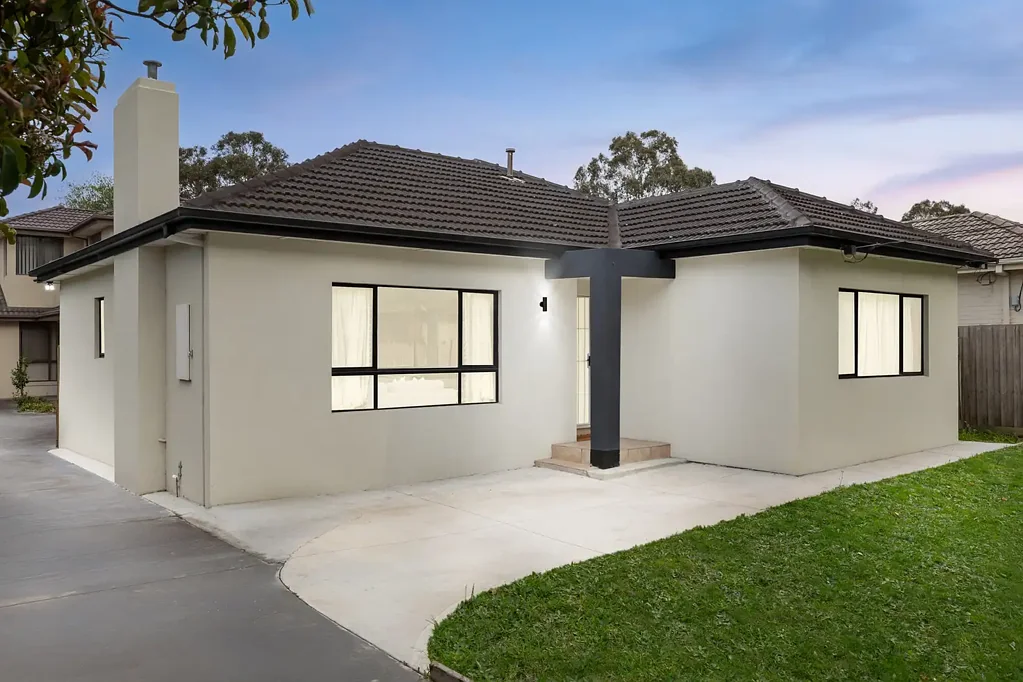 Clayton 3ਬੈੱਡਰੂਮ Comfort, Convenience & Courtyard Living in a Prime Clayton Pocket