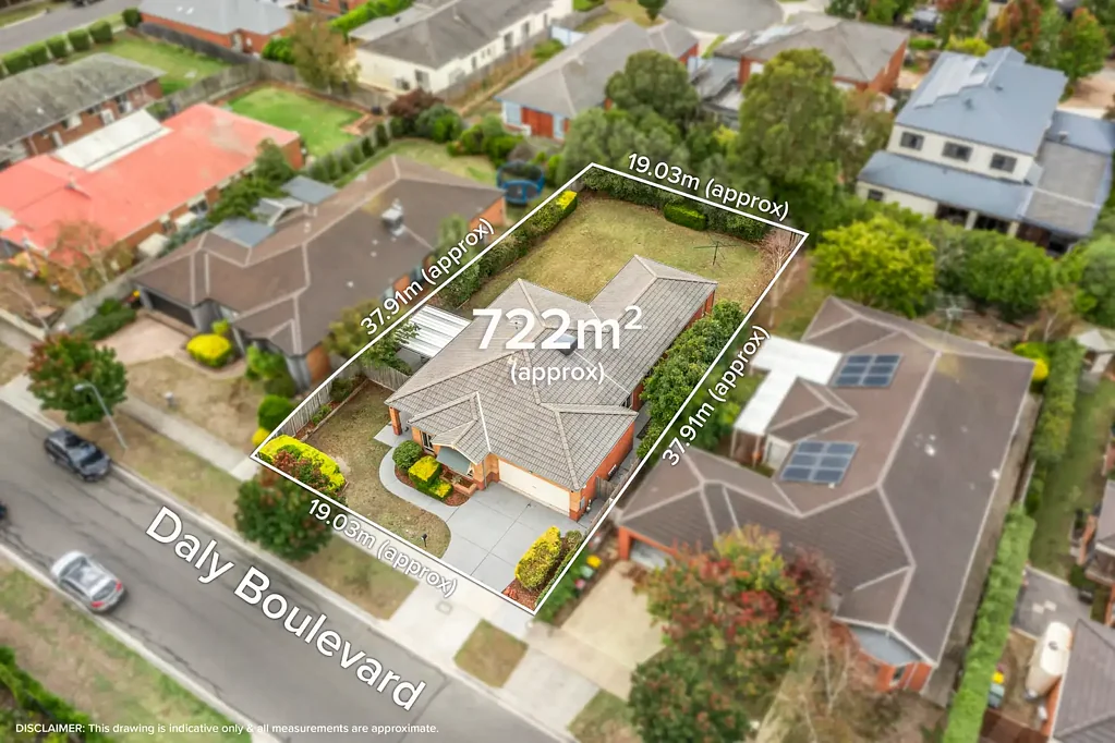 8 Daly Boulevard, Highton, VIC 3216