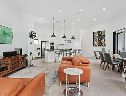 7014B Vista Drive, Benowa, Gold Coast, 4 phòng ngủ, 3 phòng tắm, House