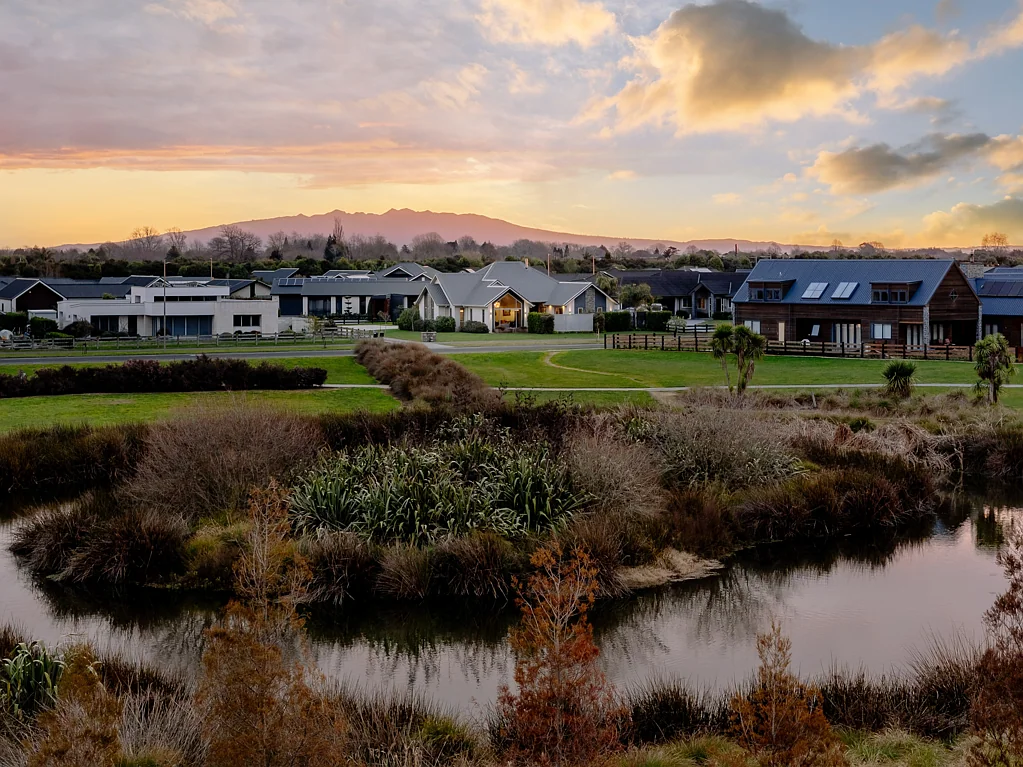 Cambridge 4कमरा Where luxury meets landscape in St kilda!